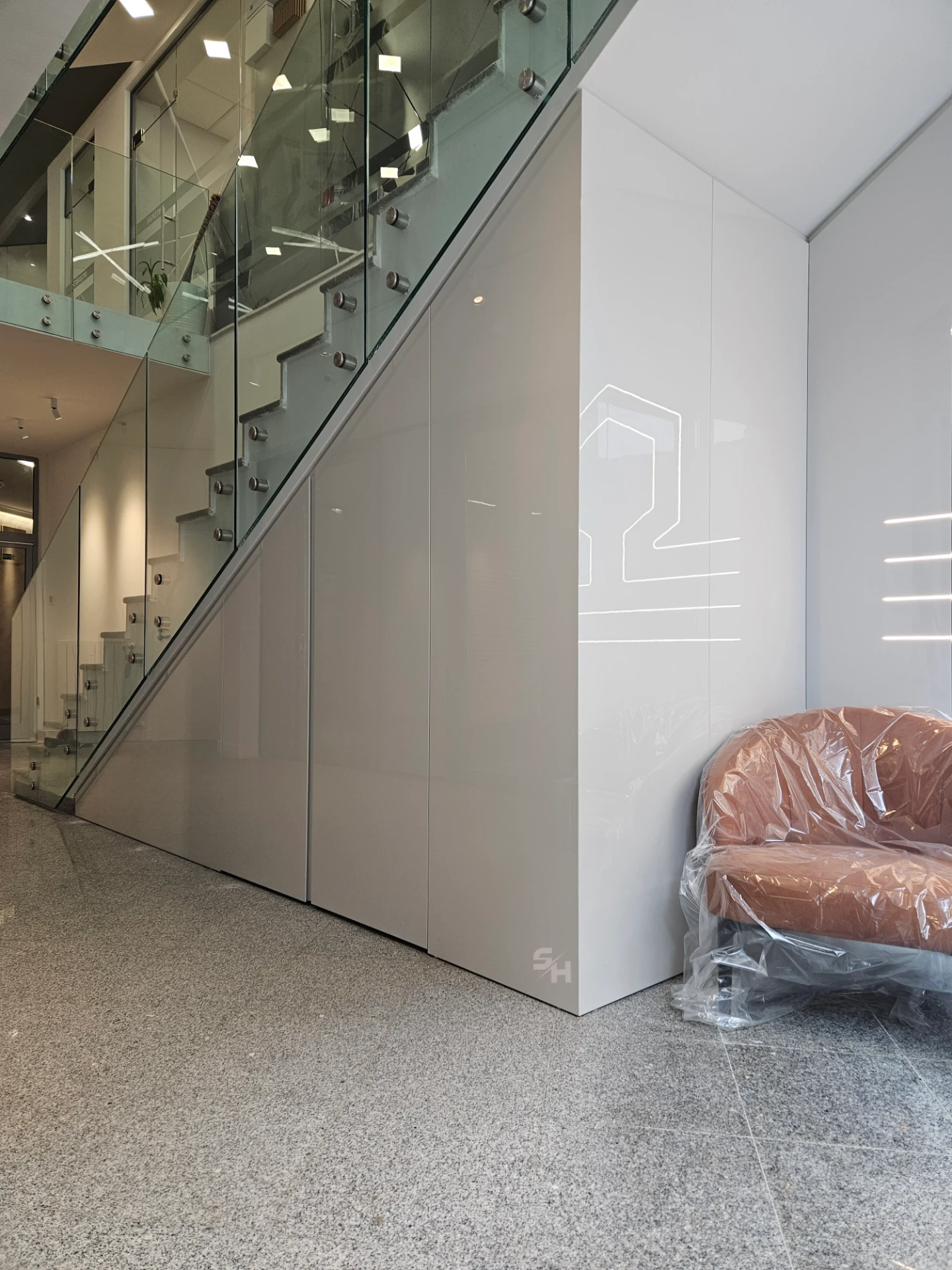 VDR Office — hallway storage