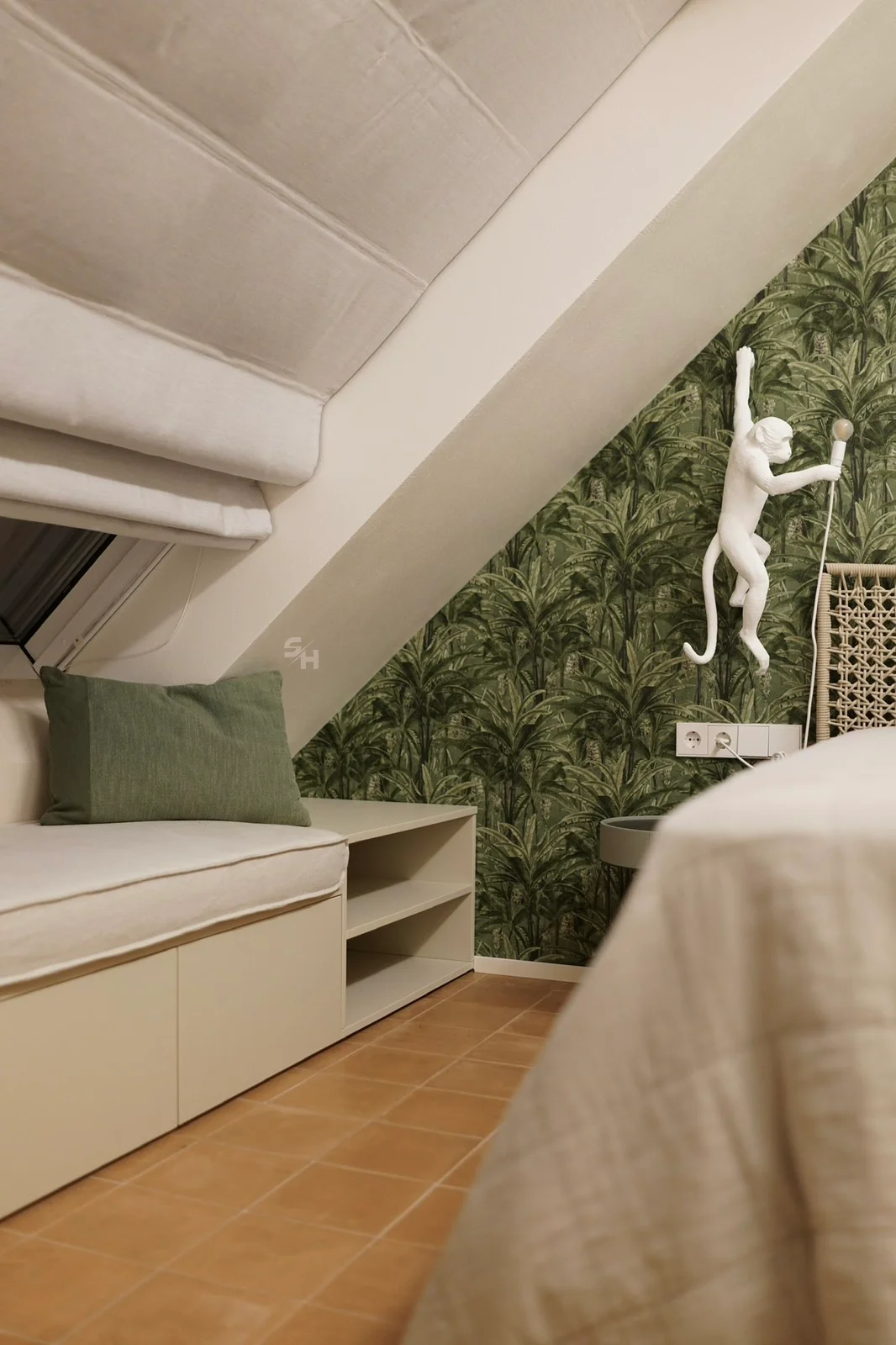 PSLR — bedroom wardrobes and window-seat storage