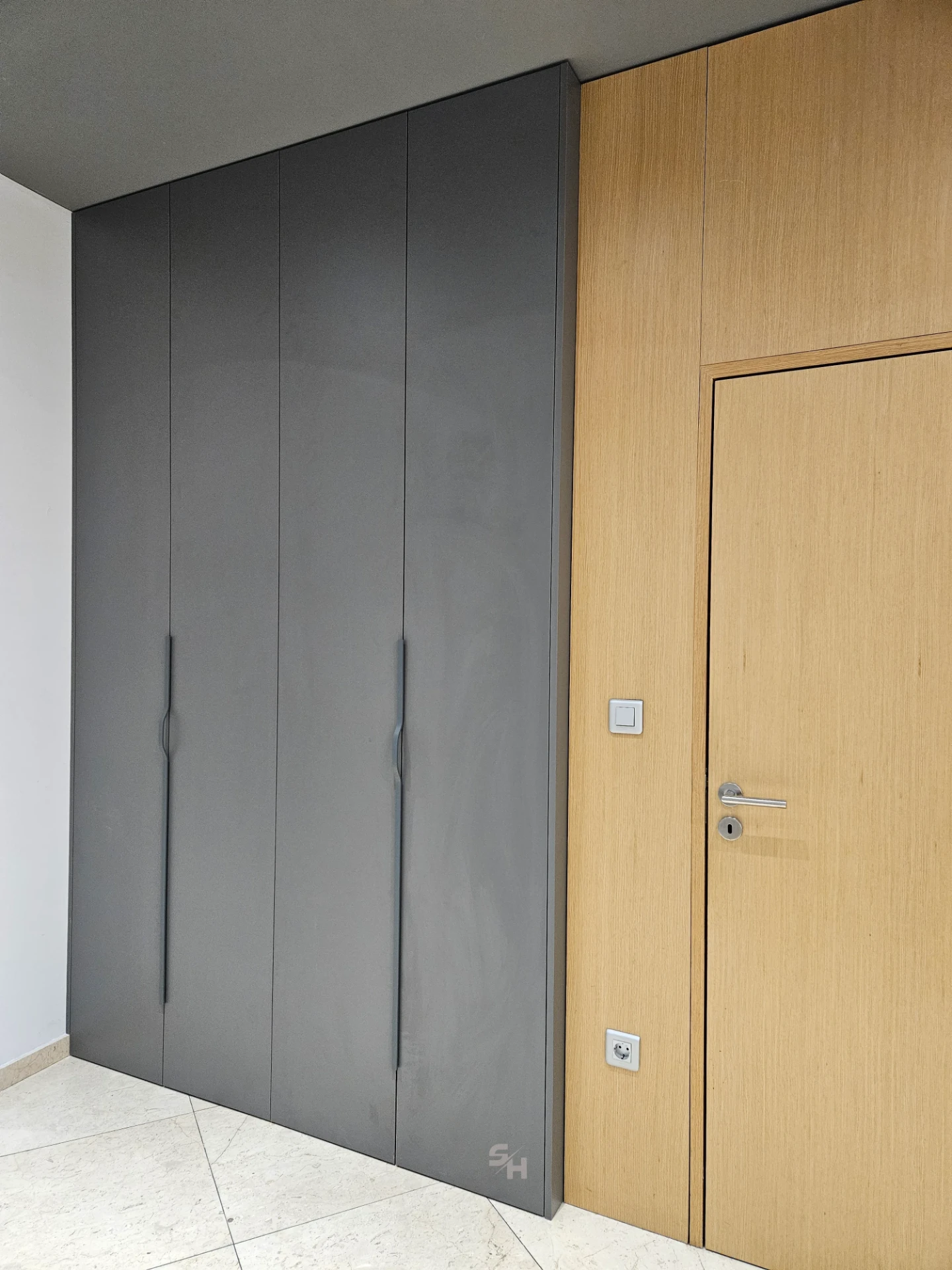 VDR Office — hallway storage