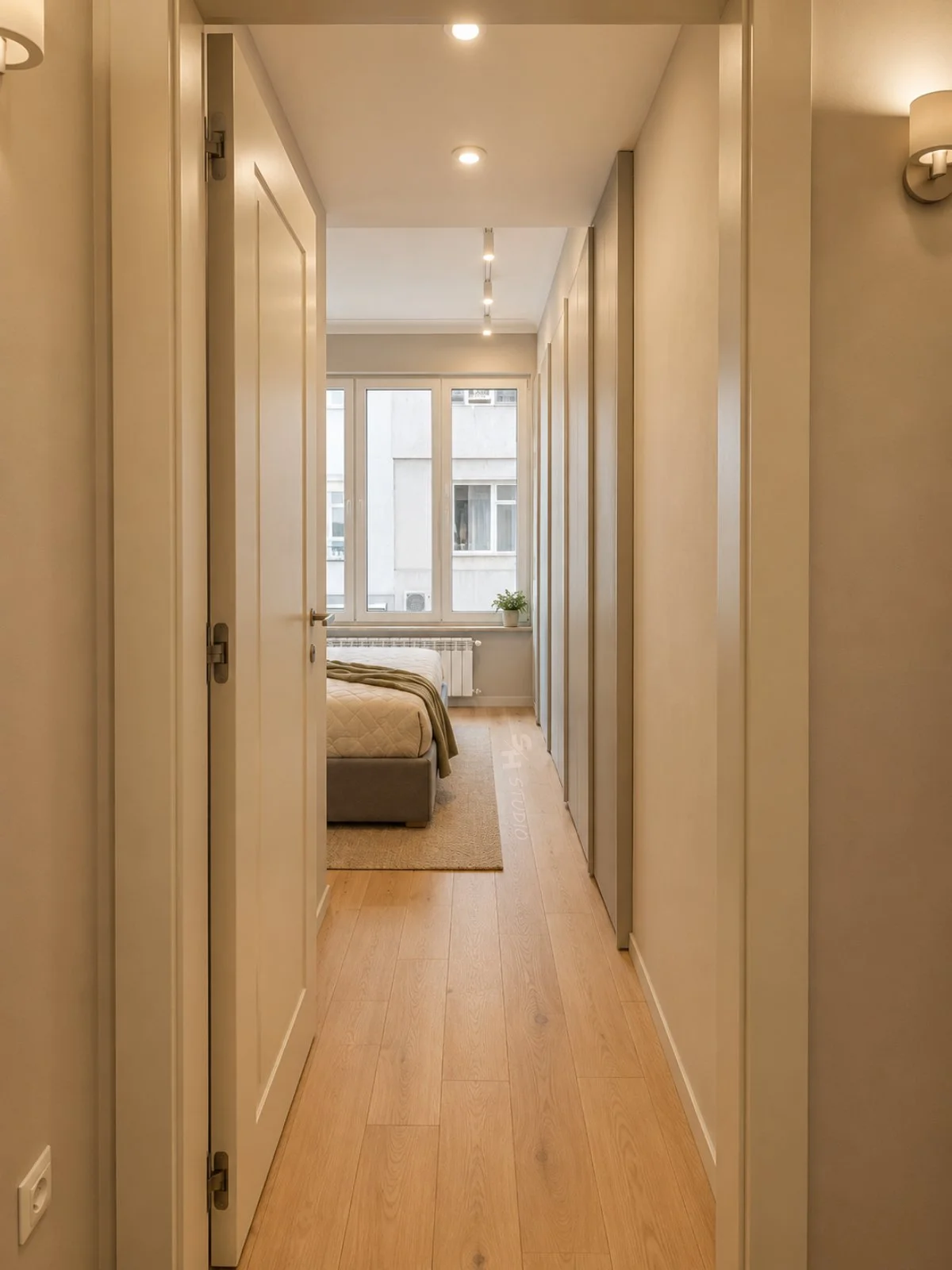 PSHM Residence — view into the bedroom from the hallway