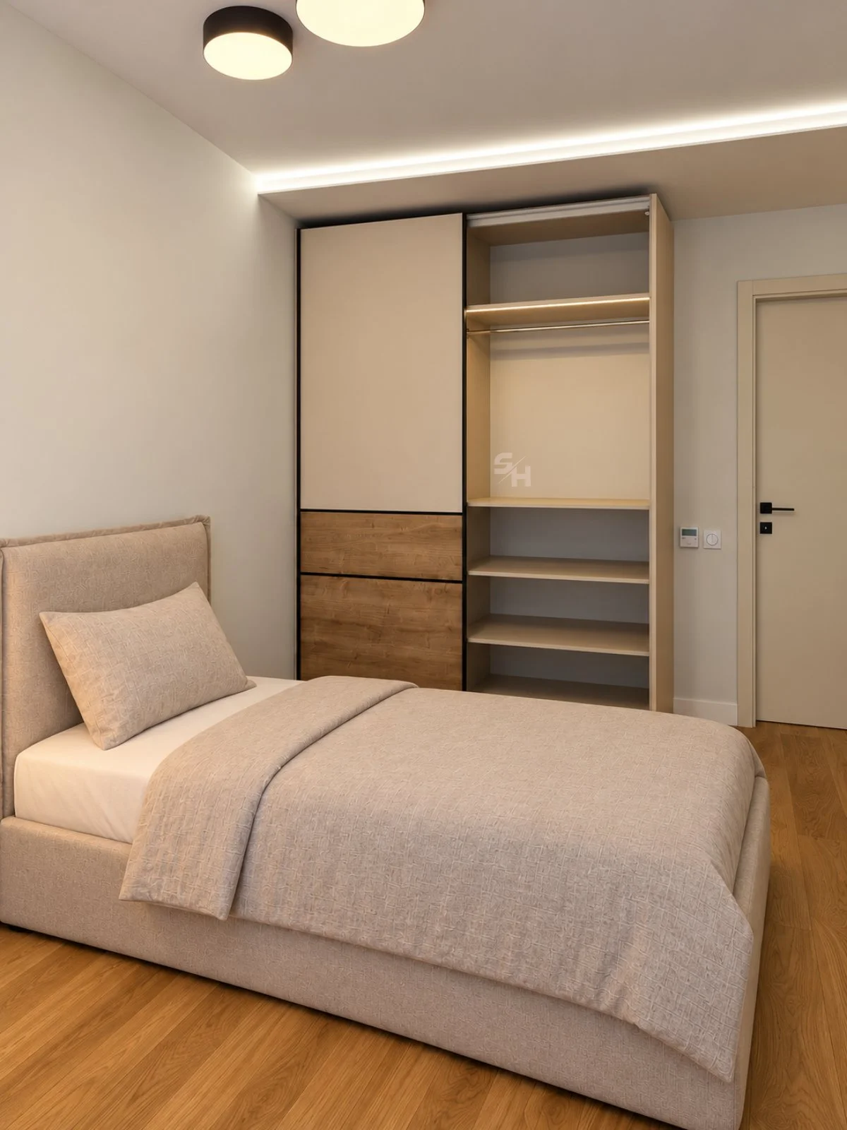KDIA — wardrobe interior with rails, shelves and drawers
